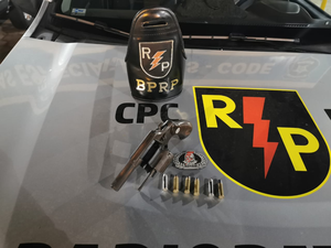 Jovem é preso por posse ilegal de arma no Jacintinho