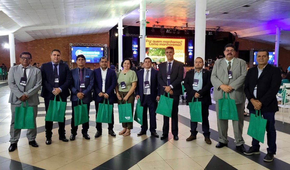 Comissão de vereadores palmeirenses participa da Marcha em Brasília