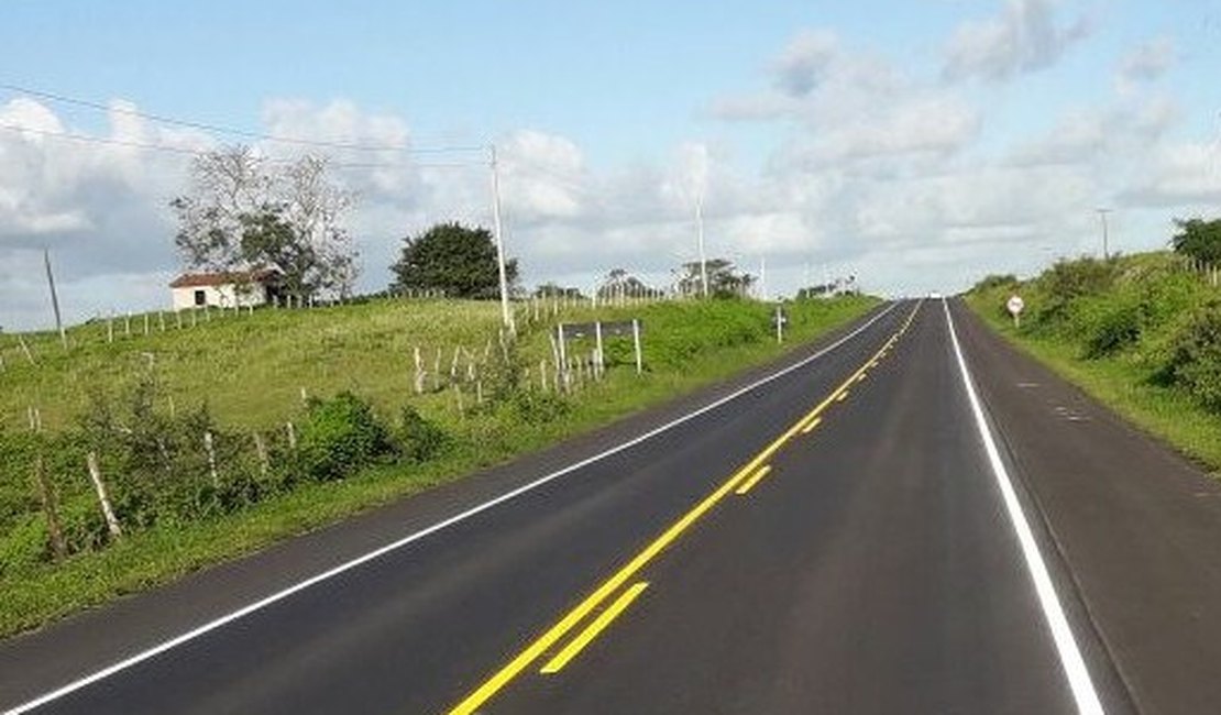 PRF intercepta menor de idade após fuga e risco à segurança pública, em Palmeira dos Índios