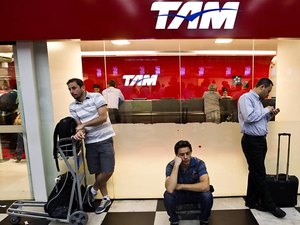 Empresa ?TAM  indeniza passageiro que perdeu prova por não conseguir embarcar