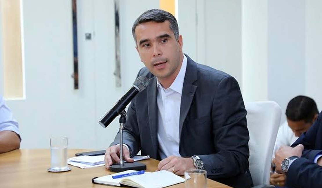 Justiça proíbe Rafael Brito de usar eventos do Governo de Alagoas em campanha eleitoral antecipada