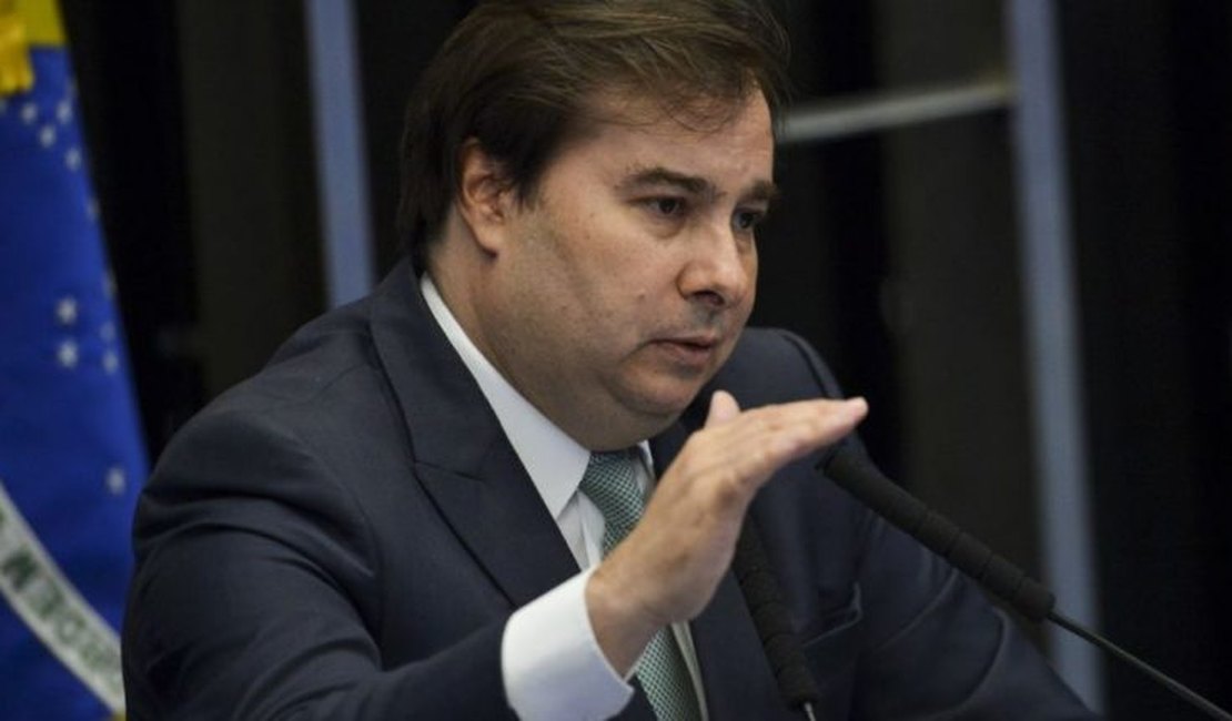 Rodrigo Maia aciona STF para retomar tramitação da reforma administrativa