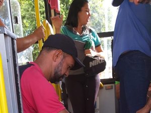 Homem sofre principio de infarto dentro de coletivo