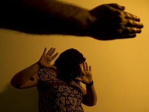 Não aceitar fim de relação é causa de 33% das agressões a mulheres
