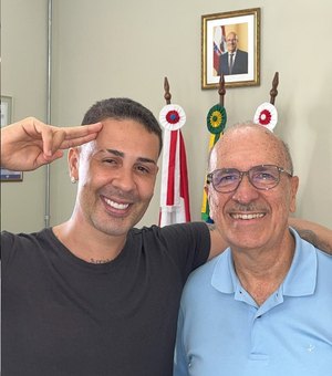 Carlinhos Maia celebra pavimentação da Vila Primavera e destaca parceria entre Prefeitura de Penedo e Governo de AL