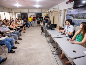 Prefeitura mantém diálogo com permissionários para novas ações voltadas ao Shopping Popular