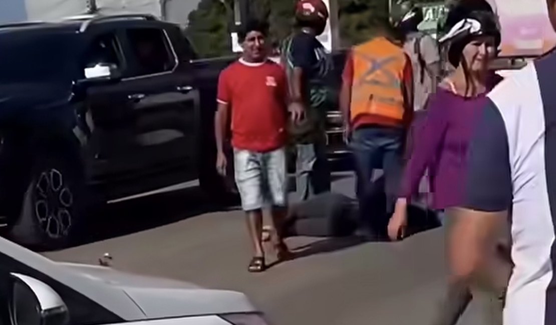 Colisão entre motos deixa feridos nas proximidades do Trevo da Coca-Cola, em Arapiraca
