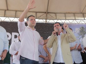 Governo de Alagoas inaugura rodovia e entrega cestas nutricionais em Craíbas