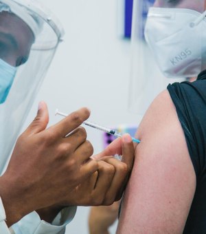 Mais de 2,7 milhões de doses de vacinas já foram aplicadas em Alagoas