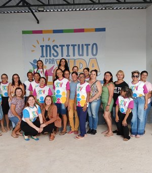 SCFV participa de caminhada em alusão ao enfrentamento da violência contra a mulher