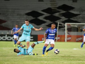 CSA dispensa dois atacantes estrangeiros