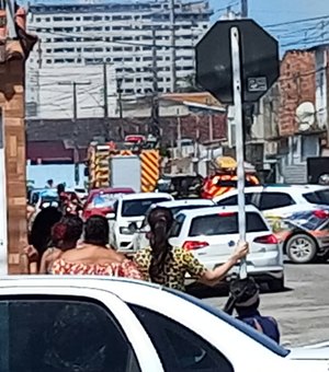 Princípio de incêndio atinge residência no conjunto Graciliano Ramos
