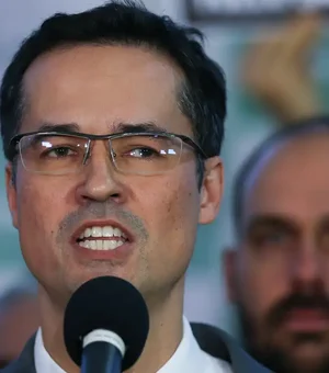Maioria do TSE mantém suspensão da campanha de Deltan ao Senado