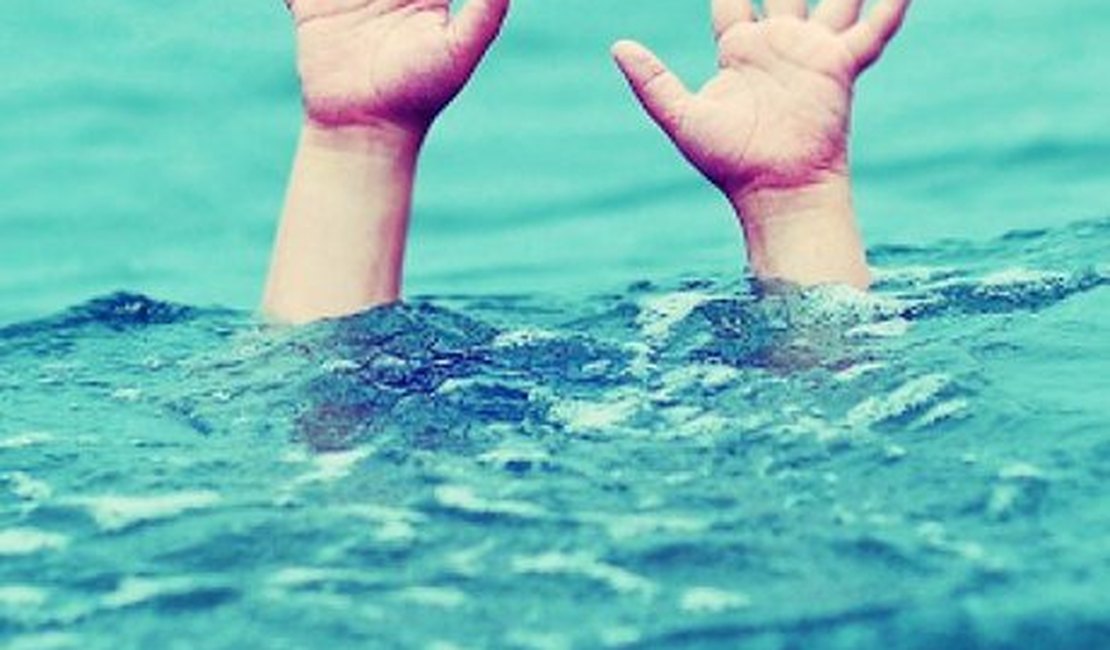 Criança morre afogada em piscina de residência na parte alta da capital