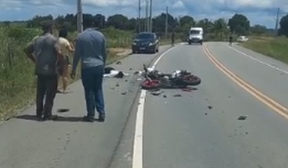 Acidente deixa duas pessoas mortas na AL-465