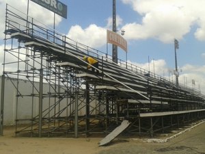Prefeitura deve entregar obra de arquibancada até domingo