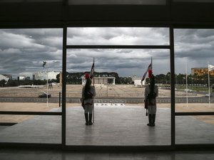 Covid-19: comitê quer mais transparência na cobertura vacinal