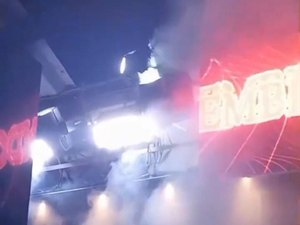 Trio elétrico de Igor Kannário pega fogo e assusta foliões na Barra de São Miguel