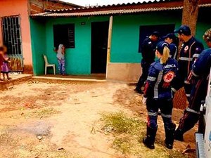 Homem é acusado de queimar esposa e criança com óleo quente