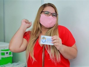 Vacinação contra a Covid-19 avança em Penedo e jovens de 21 anos já podem se vacinar