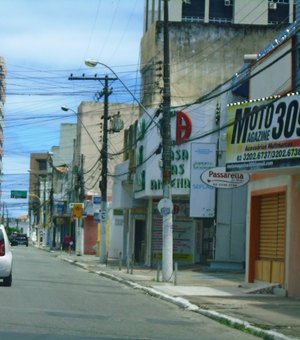 Homem fica ferido após ser atropelado no Centro de Maceió