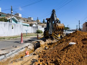 Secretaria de Infraestrutura implanta sistema de drenagem no bairro Antares