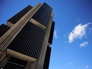 BC deve cortar taxa básica de juros a 5,5% ao ano nesta quarta-feira