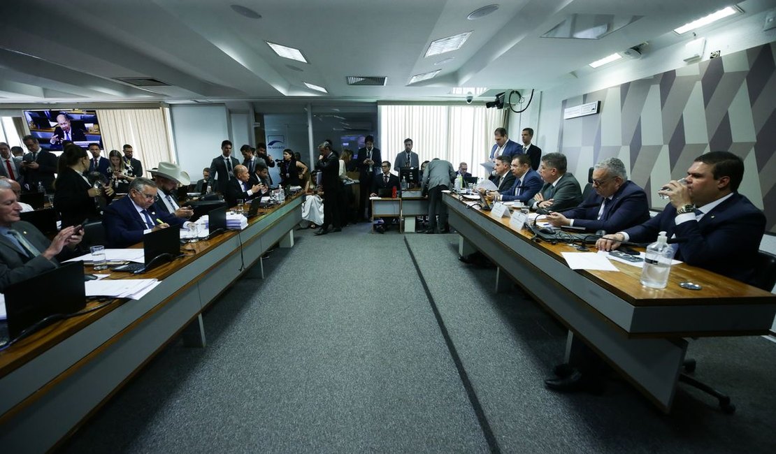 CPMI cancela sessão após investigados apresentarem atestado e habeas corpus