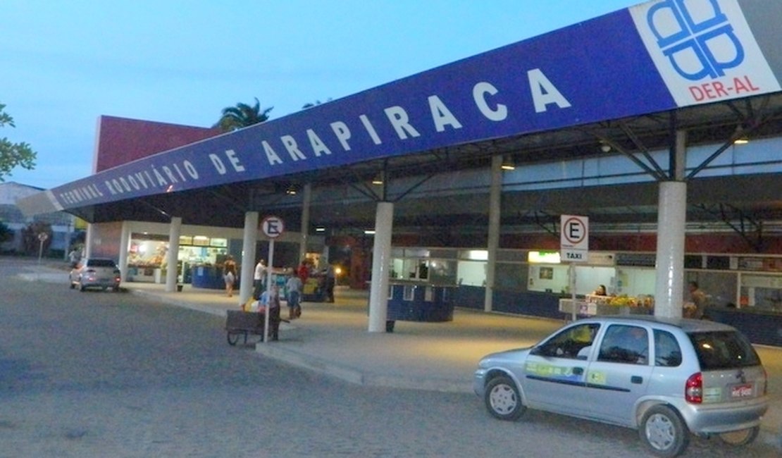 Aluguel de quiosques de terminal de Arapiraca aumenta e comerciantes reclamam