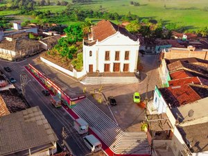 Com suspeita de embriaguez, homem invade casa em Porto Calvo