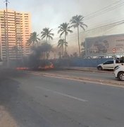 [Vídeo] Pais de alunos da rede municipal de Maceió voltam a protestar contra a falta de transporte escolar