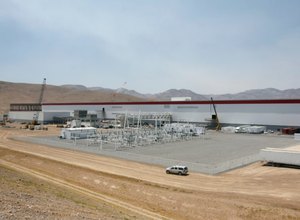 Funcionário recusa 1 milhão de dólares para instalar vírus em fábrica da Tesla