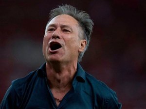Quem é Ariel Holan, novo técnico do Santos