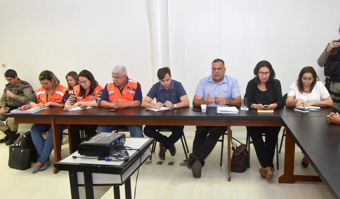Prefeitura cria comitê para acompanhar ações no Pinheiro, Bebedouro e Mutange