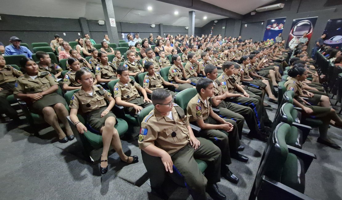 Proerd forma estudantes do Pelotão Mirim de quatro cidades do Agreste alagoano