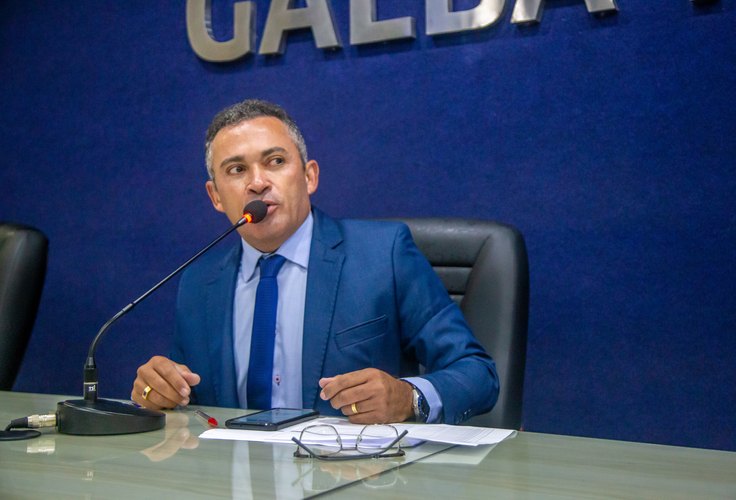 Vereador da base de JHC se exalta em sessão da Câmara; “Maceió é essa porcaria”