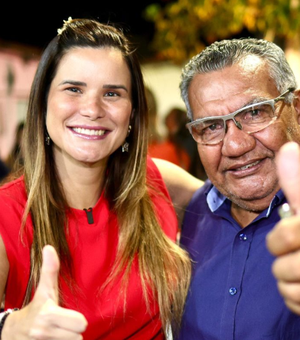 Ceci acompanha entrega de pavimentação e destaca melhorias em Marechal Deodoro