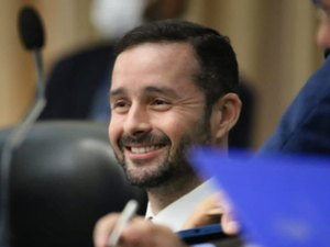 Líder do governo na ALE, Bruno Toledo tem ao lado 14 emedebistas e mais seis de outros partidos