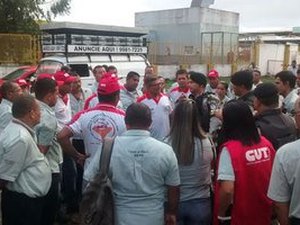 Ônibus circularão somente a partir das 8h no próximo sábado (04)