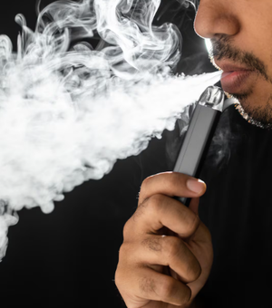 Prefeitura realiza ação educativa sobre cigarro eletrônico durante São João Massayó
