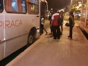 Assaltos constantes em ônibus que fazem linha para a Ufal assustam universitários