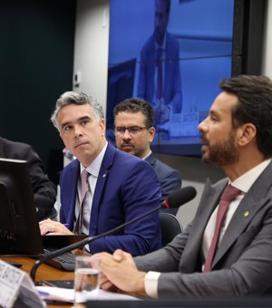 Rafael Brito lidera último debate sobre a construção do Sistema Nacional de Educação
