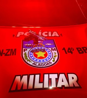 Policial é preso por ameaçar e atirar contra residência da esposa em Novo Lino