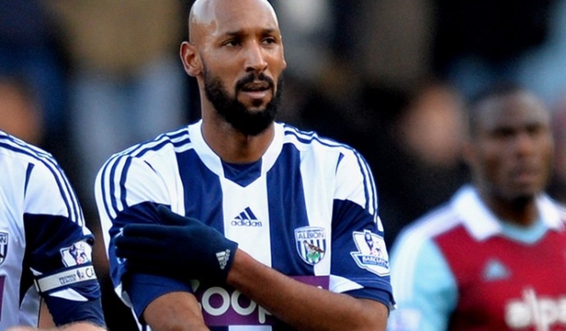 Kalil anuncia contratação de Anelka em rede social: 'É do Galo'