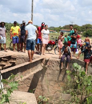 Ponte na zona rural de Maragogi causa acidente e é destruída pela população