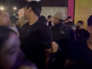 Pai alega que seu filho adolescente foi agredido e expulso de show por segurança em Arapiraca