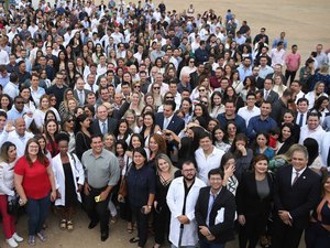 Médicos cubanos oferecem ajuda no atendimento às vítimas de MG