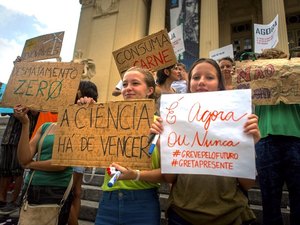 Greve Global pelo Clima deve levar milhões às ruas nesta sexta-feira