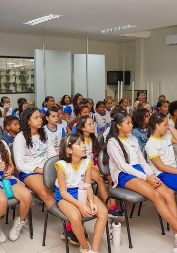 Projeto leva arte e cultura a mais de 2.200 mil estudantes de Maceió