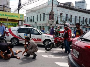 Mulher sofre ataque epilético e cai de mototáxi no Centro de Maceió